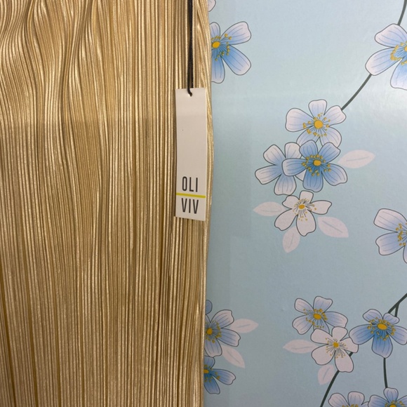 NWT Oli | Viv Champagne Accordion Pencil Skirt - Picture 5 of 5